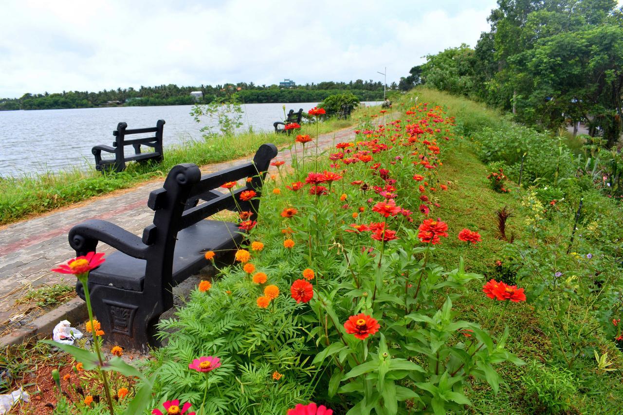 Lake City Resort Anuradhapura Bagian luar foto