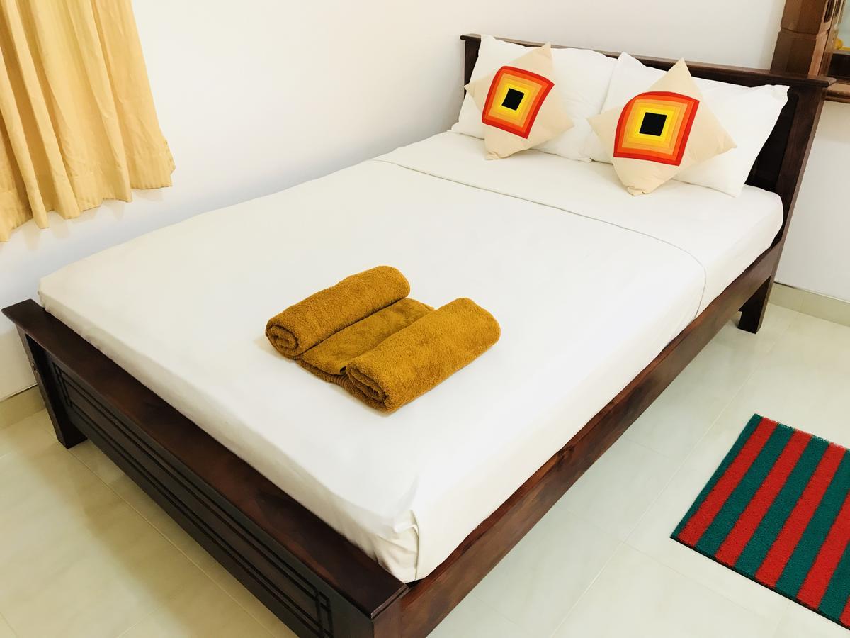 Lake City Resort Anuradhapura Bagian luar foto