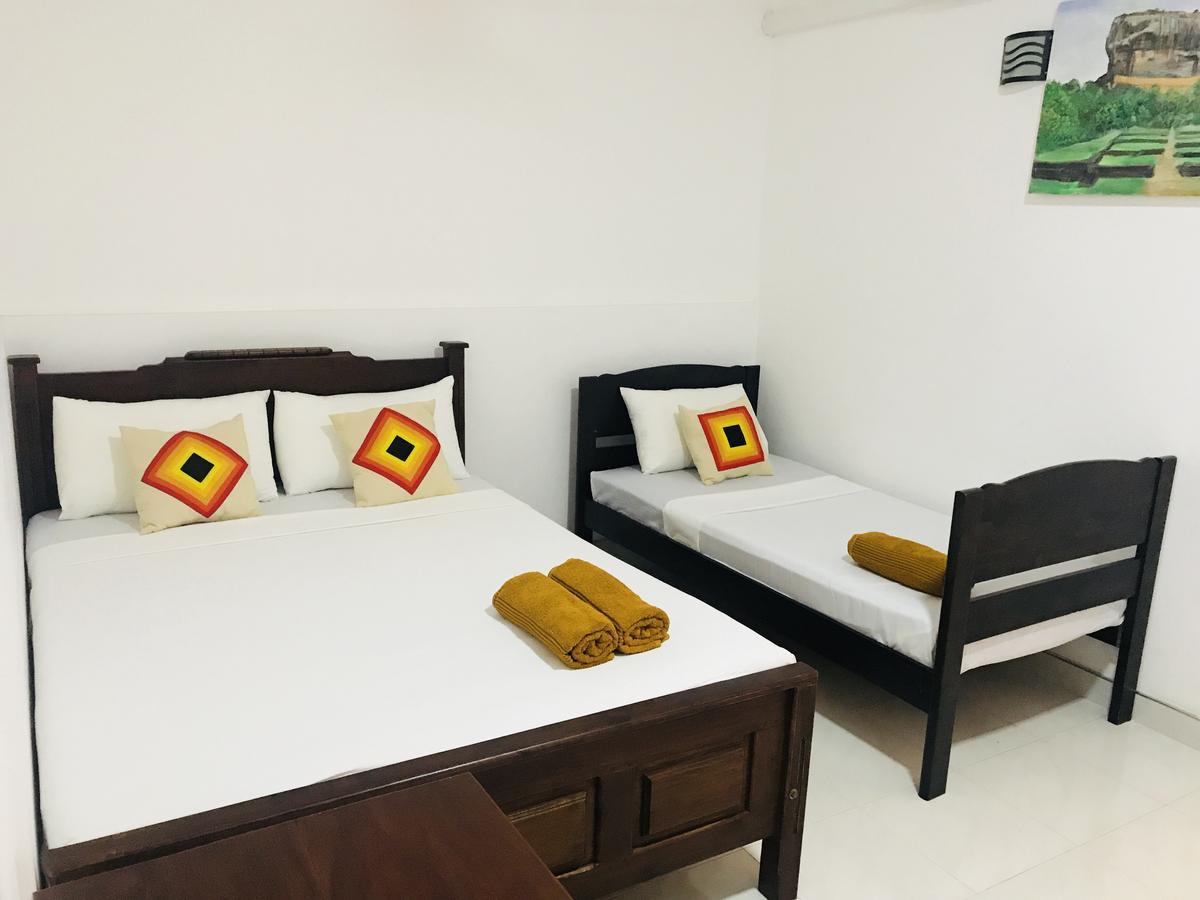 Lake City Resort Anuradhapura Ruang foto